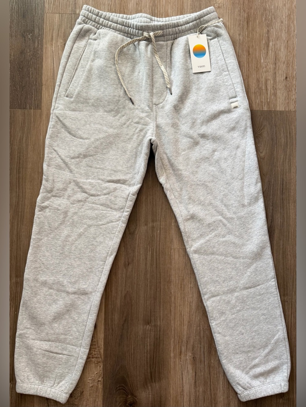 Vuori Seaside Sweatpant 30” Light Heather Grey - Men's Size Medium V4007 NWT